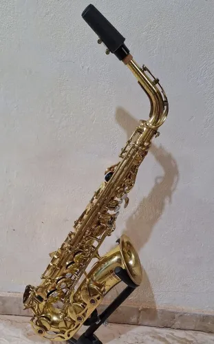 Saxofone Alto Yamaha YAS-32 