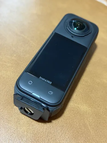 Insta360 X5