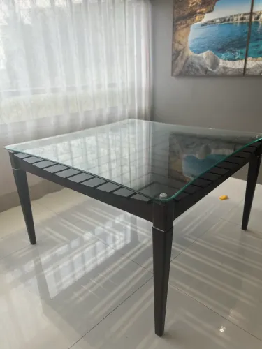 Mesa de jantar, 100% madeira e tampa de vidro
