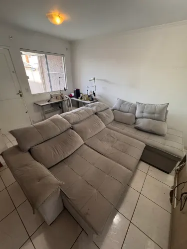 Sofá retrátil e reclinável