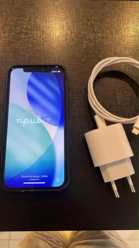 iPhone 12- Semi novo