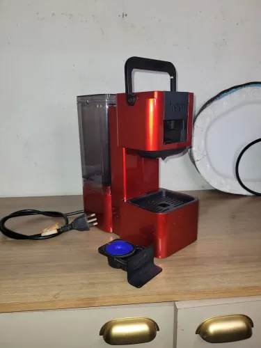 Cafeteira 3 corações dosagem automática cápsulas 