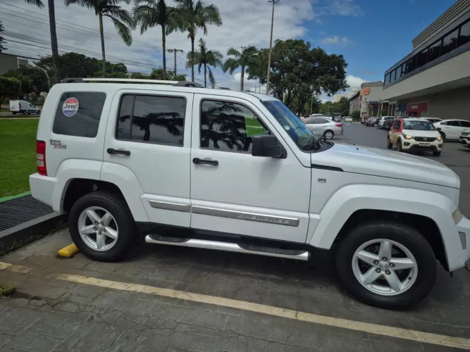 Jeep Cherokee Limited 3.7 4X4 V6 12V Aut. 2012