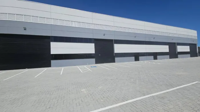 Galpão Comercial ou Industrial Condominio Eldorado Locação SJC.