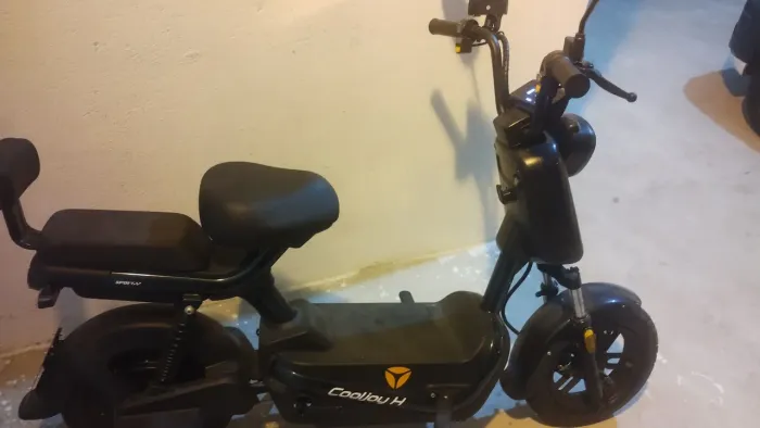 Scooter eletrônica nova 
