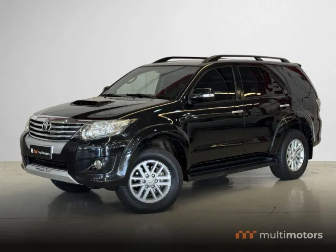 Toyota Hilux SW4 SRV D4-d 4X4 3.0 TDI Dies. AUT 2012