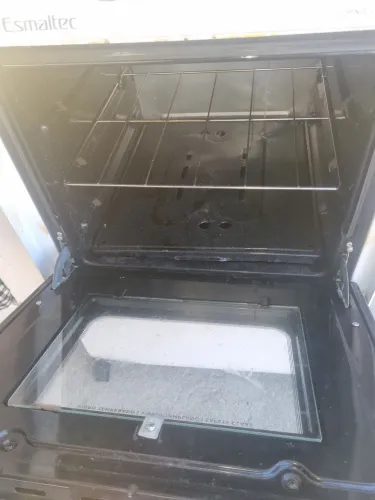 Vendo fogão 4 bocas funcionando tudo. Pouco uso!