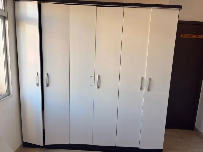 Vendo guarda-roupa