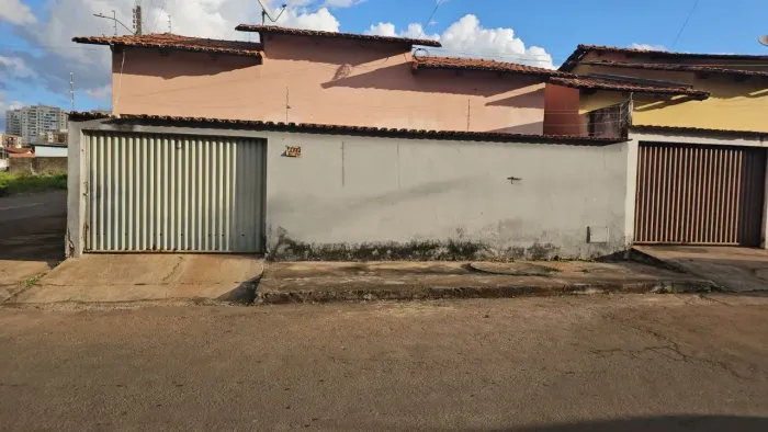 Casa para Locação no bairro Jardim das Américas 2ª Etapa, localizado na cidade de Anápolis