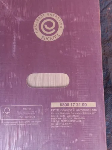 Vende-se piso laminado. Cor: carvalho caribe. (142m² de piso). 40 reais M²