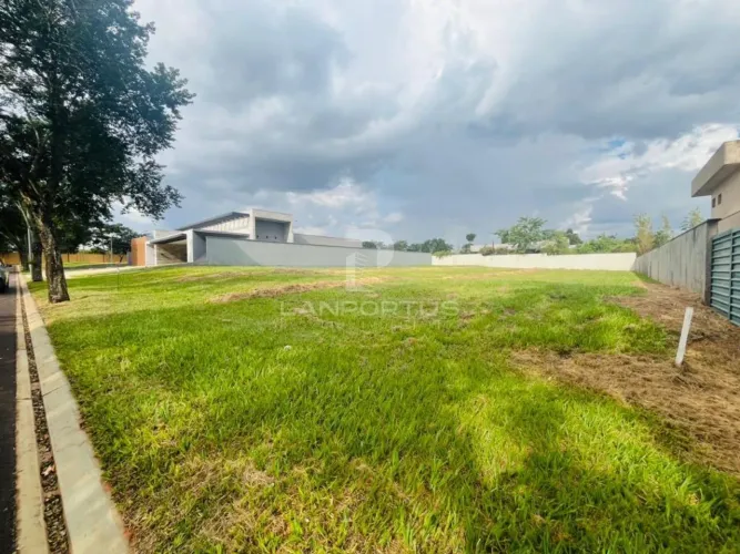 Terreno à venda no Condomínio Fazenda Santa Maria 1.500 m²