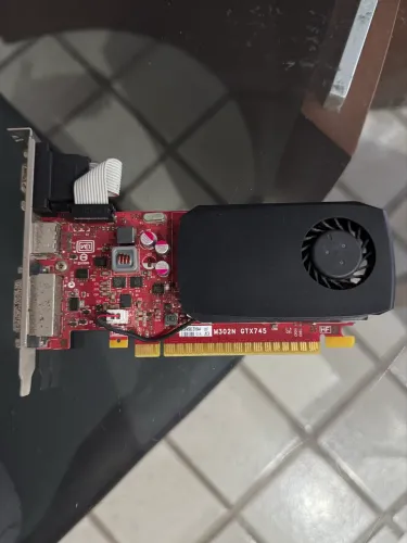 Placa de Vídeo NVIDIA GeForce GTX 745 (HDMI / VGA / DVI) - 100% Funcional