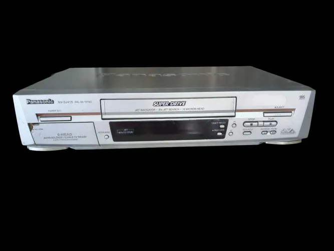 Aparelho de vídeo cassete Panasonic NV -SJ415