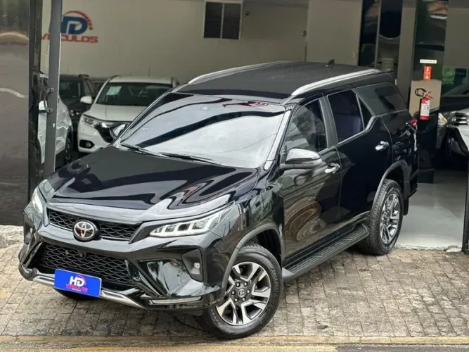Toyota Hilux SW4 SRX Diamo. 4X4 2.8 TB DIE AUT 2024