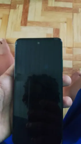 Vende o celular ?
