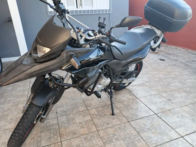 Vendo XRE 300 revisada