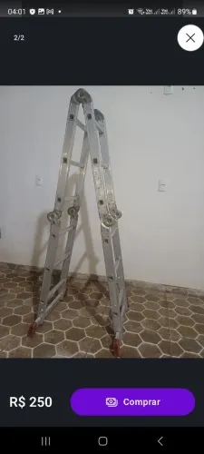 Escada articulada com duas passarelas