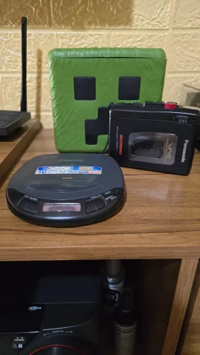 Kit Panasonic Gravador / Reprodutor K7 e Discman