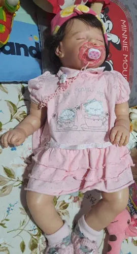 Boneca bebê reborne realista 