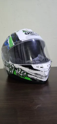 Capacete de moto n° 61