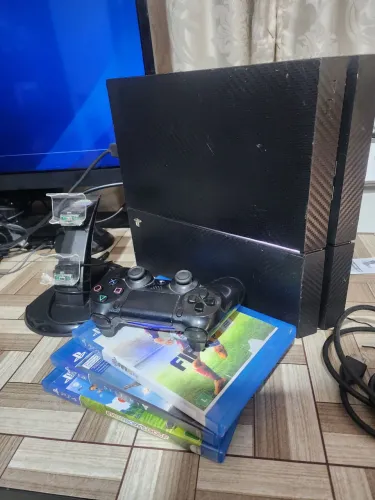 Ps4 com jogos e acessórios, parcelo no cartão pego troca