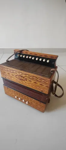 Sanfona antiga relíquia 1950  -Acordeon Hering Vintage - Preço de Oportunidade