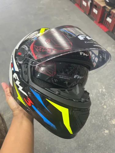 Capacete
