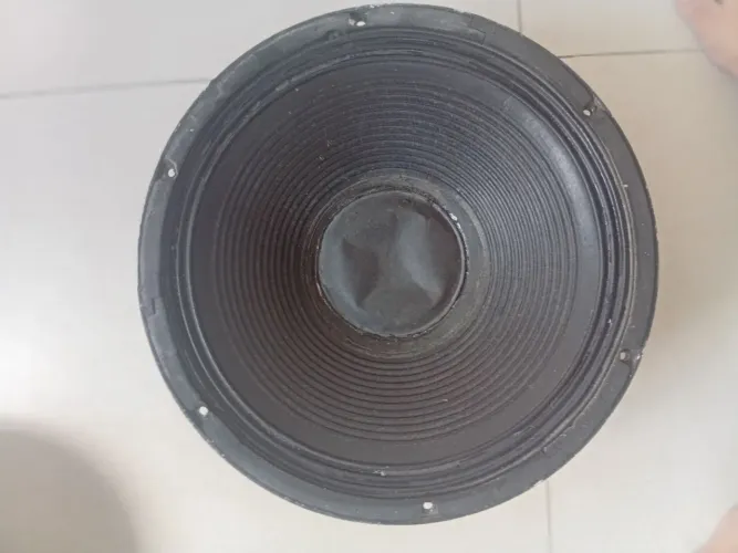 Vendo ou troco auto falante ultravox