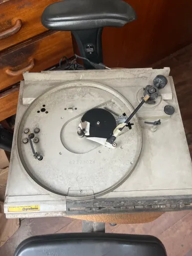 Toca disco gradiente B-25 sucata