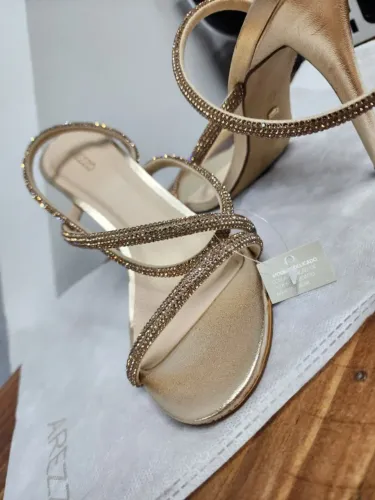 Sandália de Salto Alto Dourada Arezzo - Nova e com Etiqueta