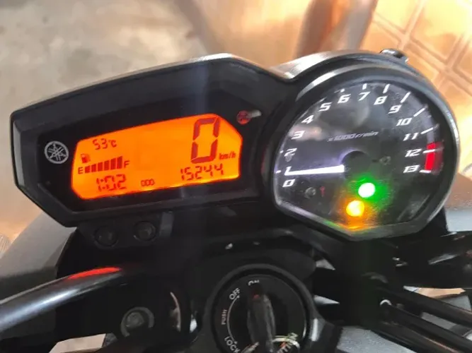 VENDO MOTO YAMAHA XJ 6 - A MAIS NOVA DO BRASIL- TODA ORIGINAL