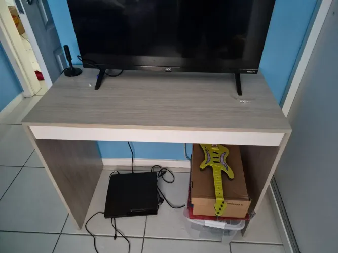 Vendo escrivaninha
