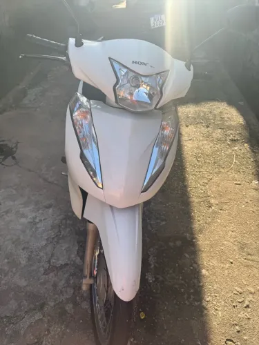 Moto Bizz semi nova