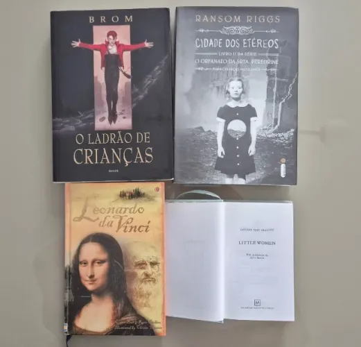 Livros diversos a R$ 50,00 cada um