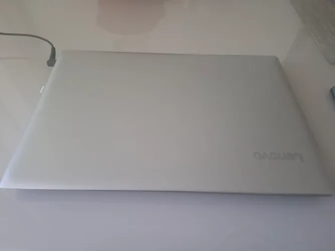 Notebook Lenovo usado