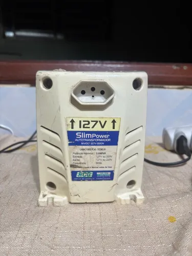 Autotransformador SlimPower RCG 3000VA - Bivolt 127V/220V
