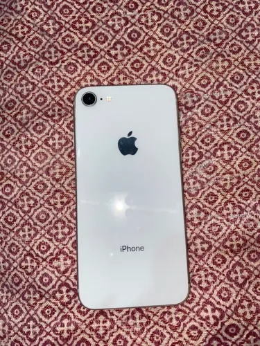 iPhone 8