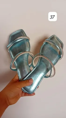 Sandália rasteirinha 