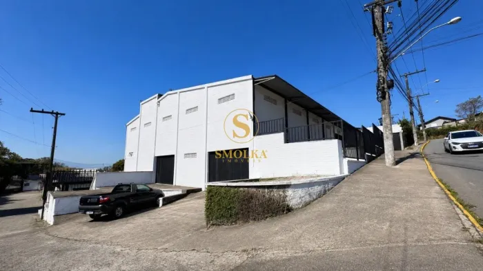 Galpão para alugar - 1.509,74m² - Jardim Janaina | Biguaçu/SC