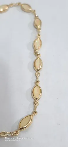 Pulseira com pedras fwminina banhada a ouro 18k