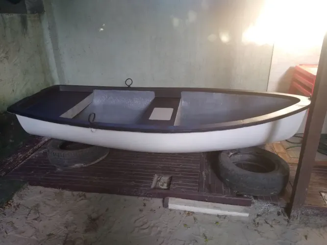 Vendo barco de pesca tamanho 2.60