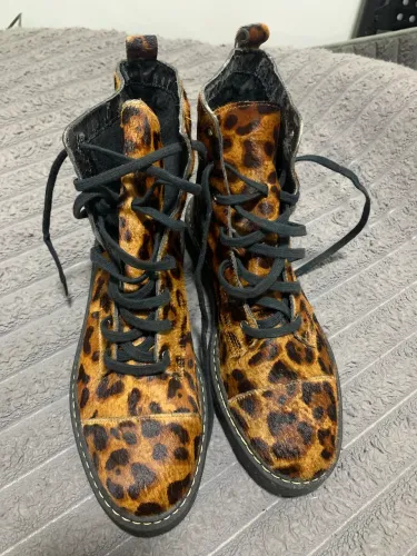 Bota animal print sonho dos pés