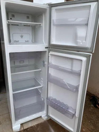 Geladeira Electrolux frost free