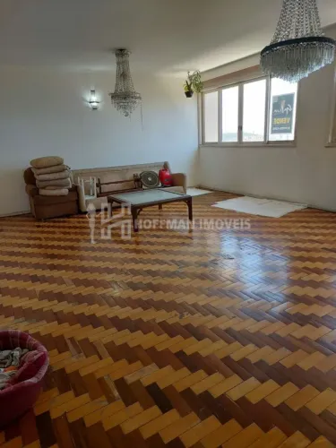 Apartamento com 3 dormitórios à Venda, 150 m² - Centro.