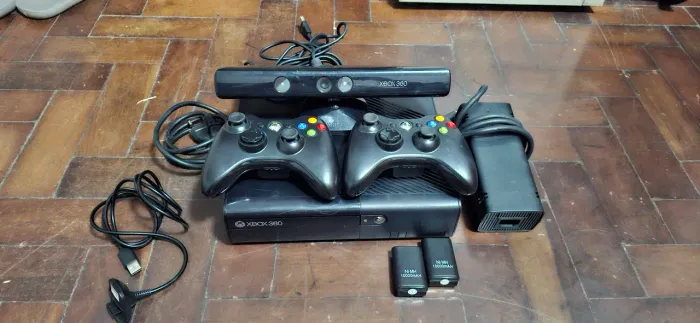 Xbox 360 super slim desbloqueado