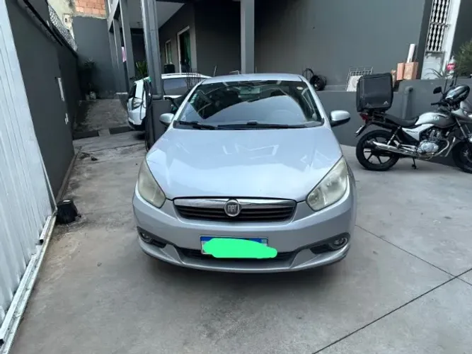 Fiat Grand Siena Attrac. 1.4 EVO F.flex 8V 2013