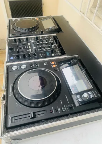 Xdj 1000 Mk2 Controlador Digital Xdj 1000 Mk2 Pioneer Dj Preto 127v
