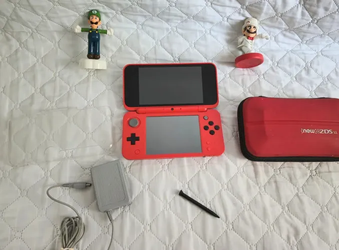 NINTENDO NEW 2DS XL EDIÇÃO POKÉMON POKEBALL DESBLOQUEADO