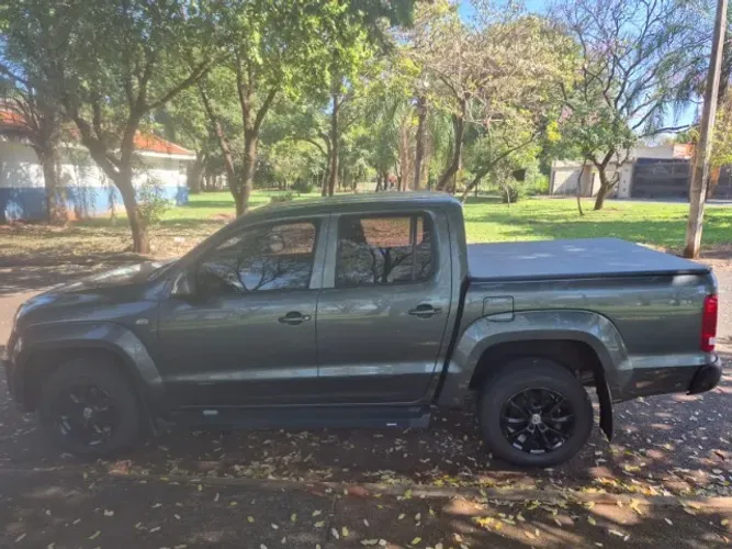 Volkswagen Amarok Comfor. CD 2.0 TDI 4X4 Dies. Aut. 2021