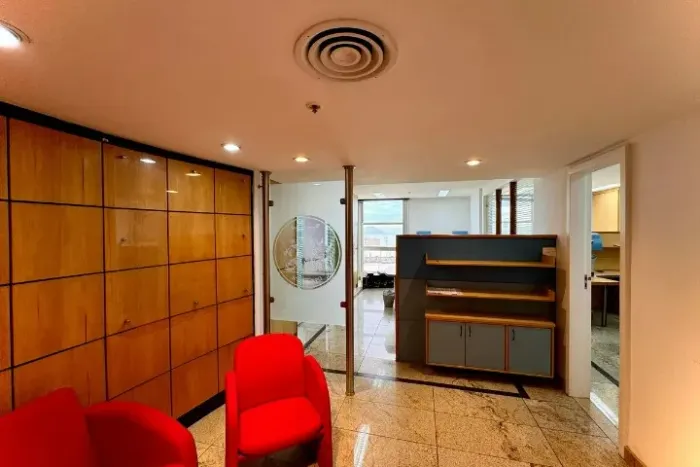 Centro Rio de Janeiro - Excelente sala comercial 89 m² com 3 ambientes e 1 sala de reunião